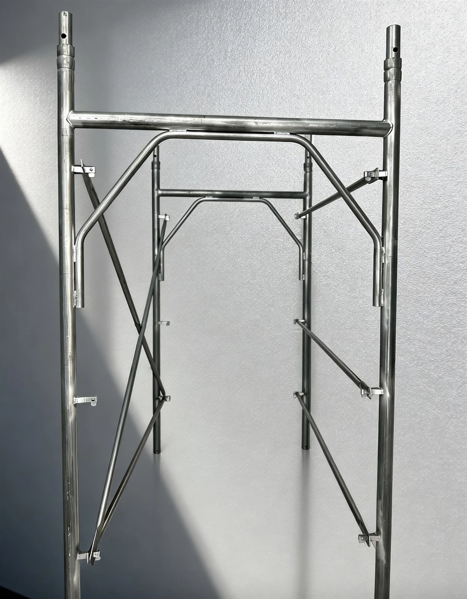 Hlau Scaffolding Ncej